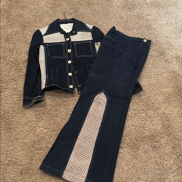 Roncelli Other - Women's Navy and Cream Jacket and Pants Set